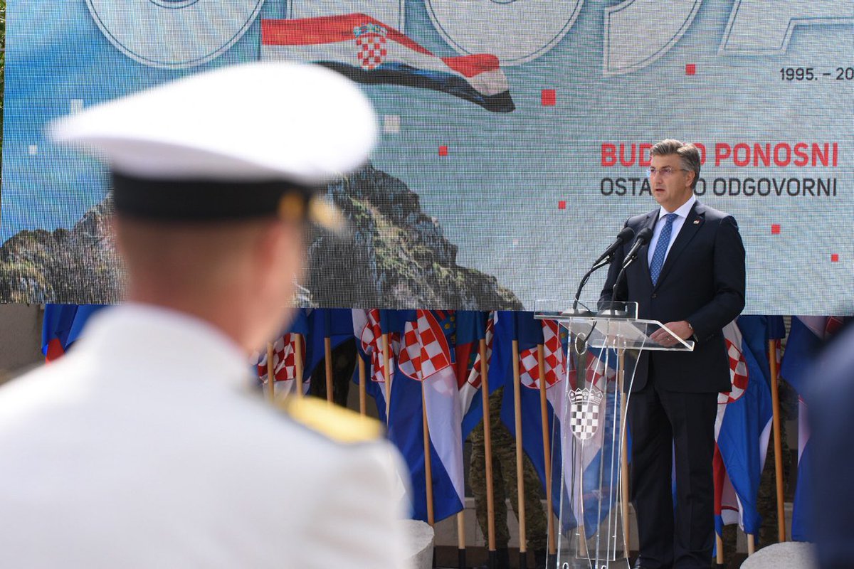 Hrvatski premijer Andrej Plenković tokom obraćanja prilikom obeležavanja „Oluje“, Knin, 05. avgust 2020. (Foto: Tviter/Vlada Republike Hrvatske)