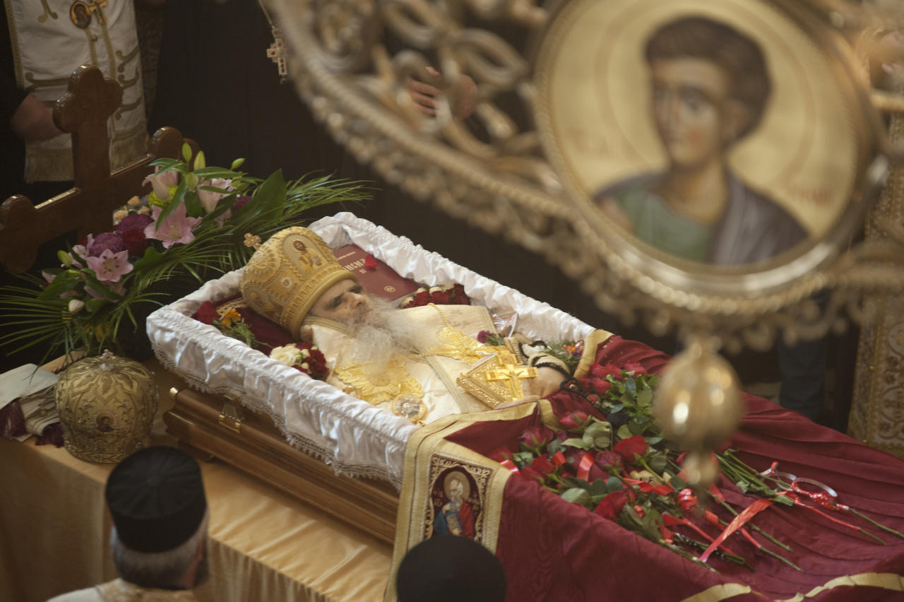 Preminuli mitropolit Amfilohije unutar Hrama Hristovog Vaskrsenja u Podgorici, 01. novembar 2020. (Foto: Radoje Živković/mitropolija.com)